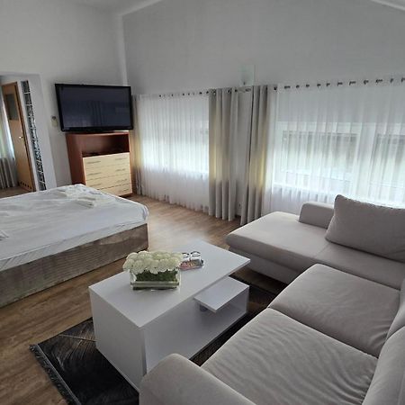 Motel Za Miedza Bralin Экстерьер фото