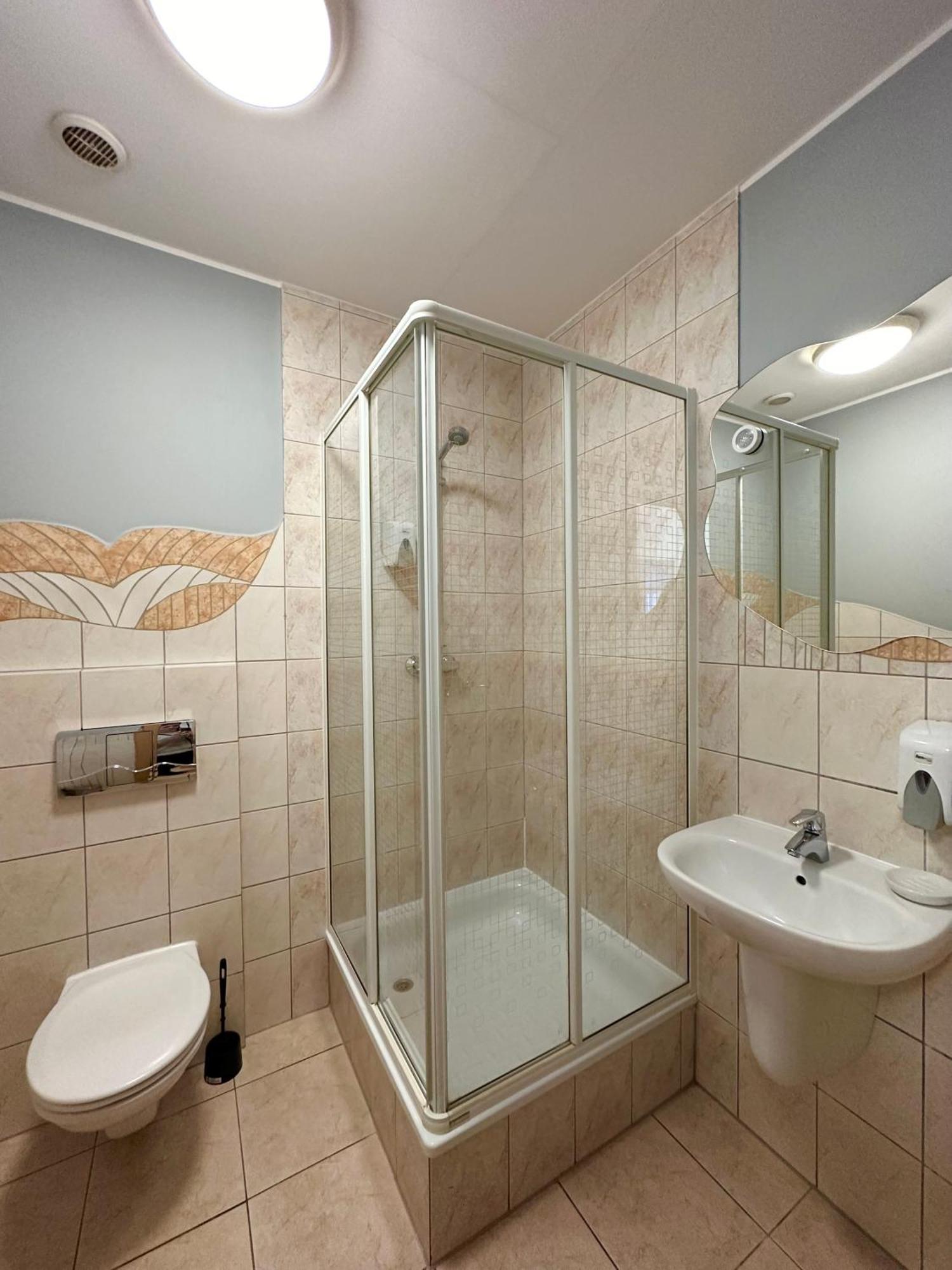 Motel Za Miedza Bralin Экстерьер фото