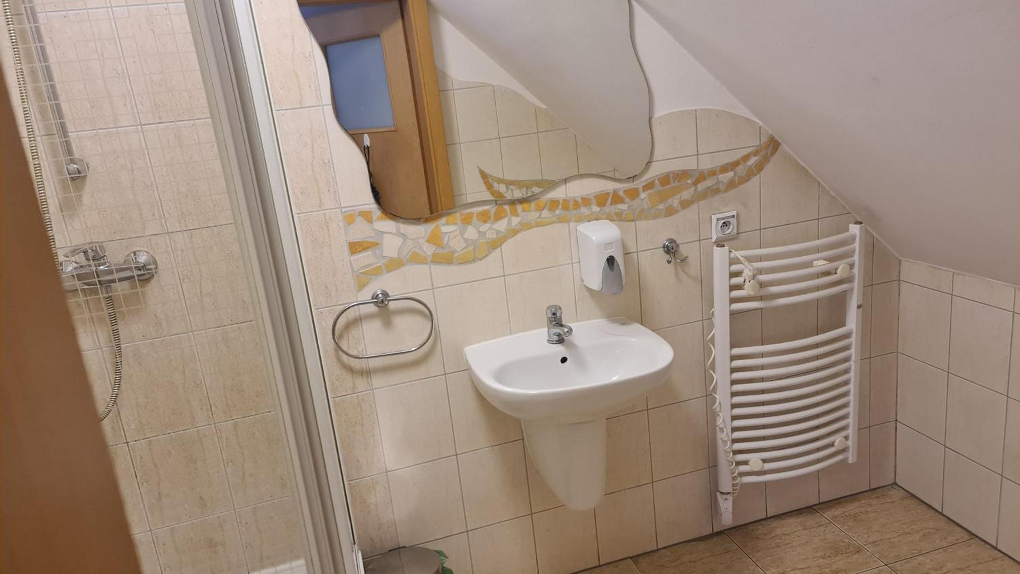Motel Za Miedza Bralin Экстерьер фото