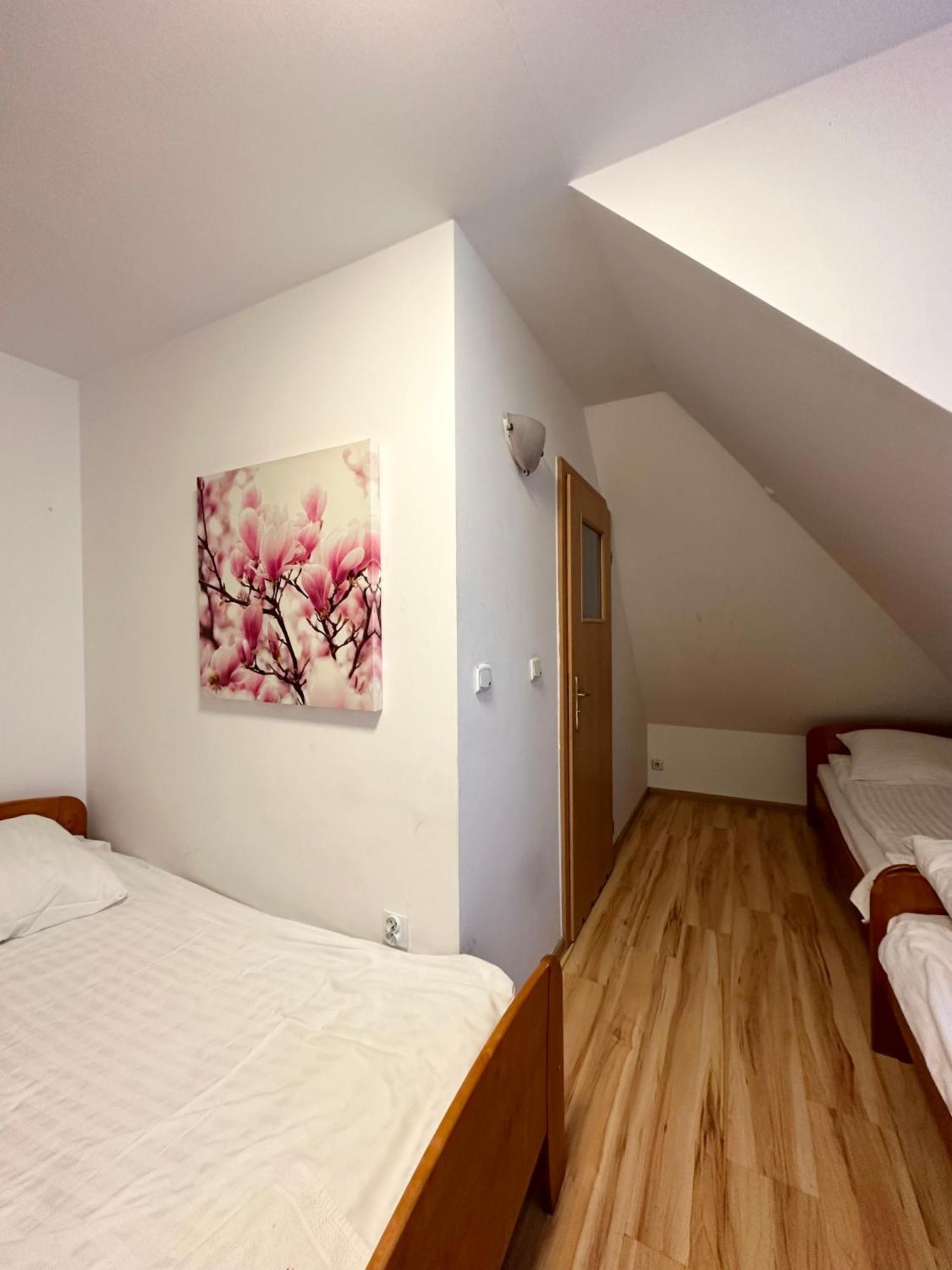 Motel Za Miedza Bralin Экстерьер фото