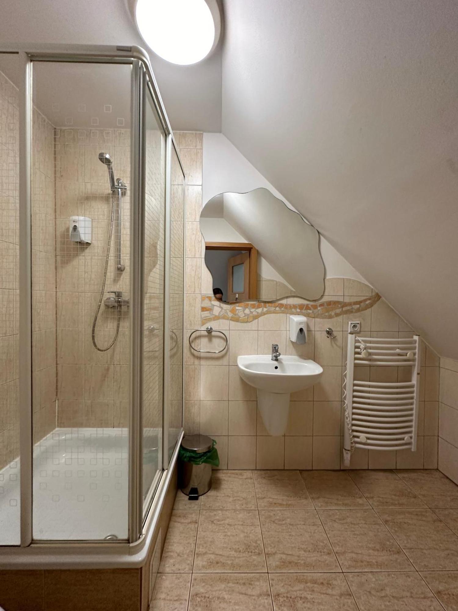 Motel Za Miedza Bralin Экстерьер фото