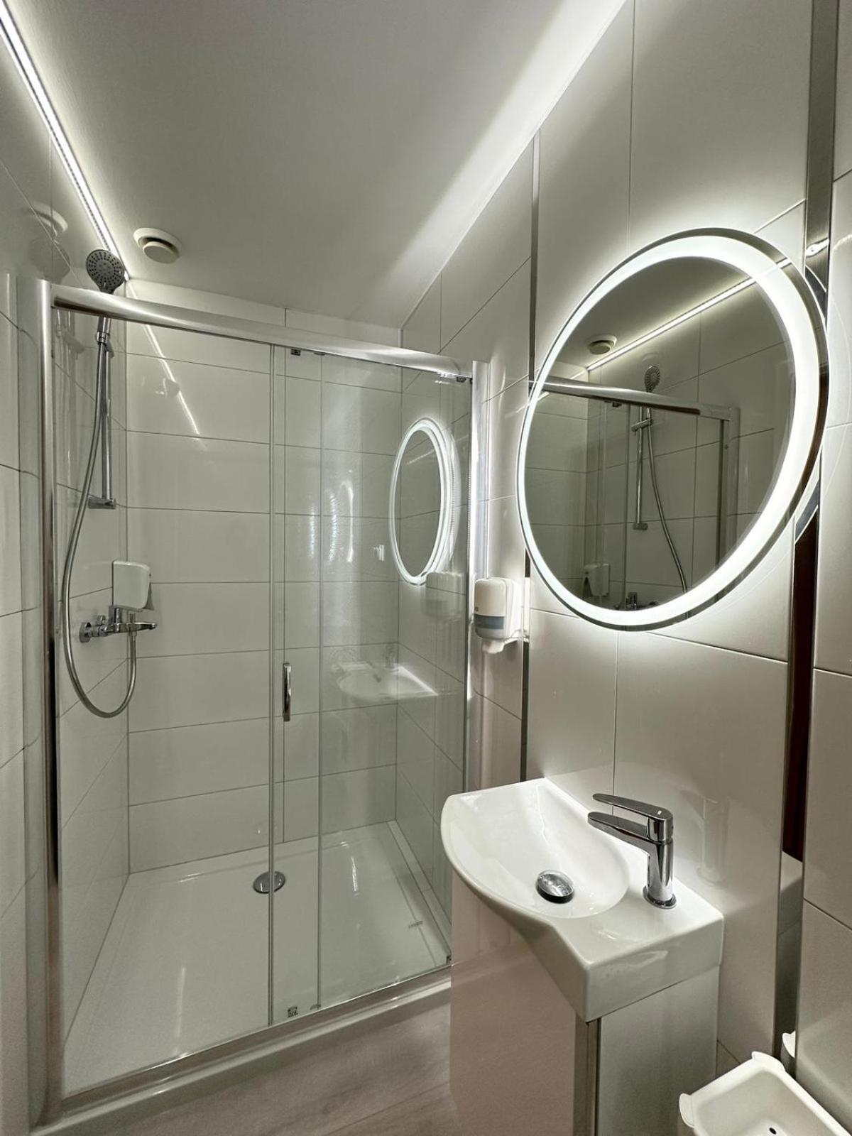 Motel Za Miedza Bralin Экстерьер фото