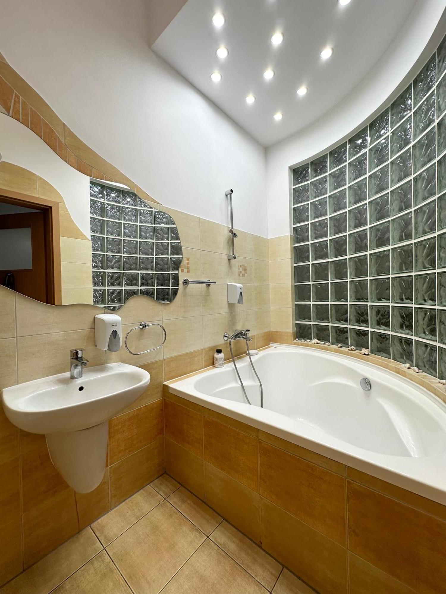 Motel Za Miedza Bralin Экстерьер фото