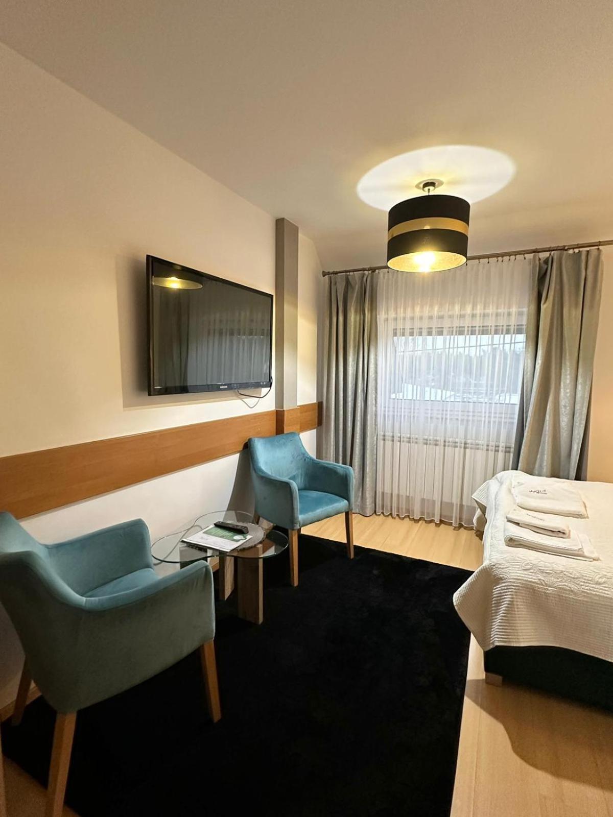 Motel Za Miedza Bralin Экстерьер фото