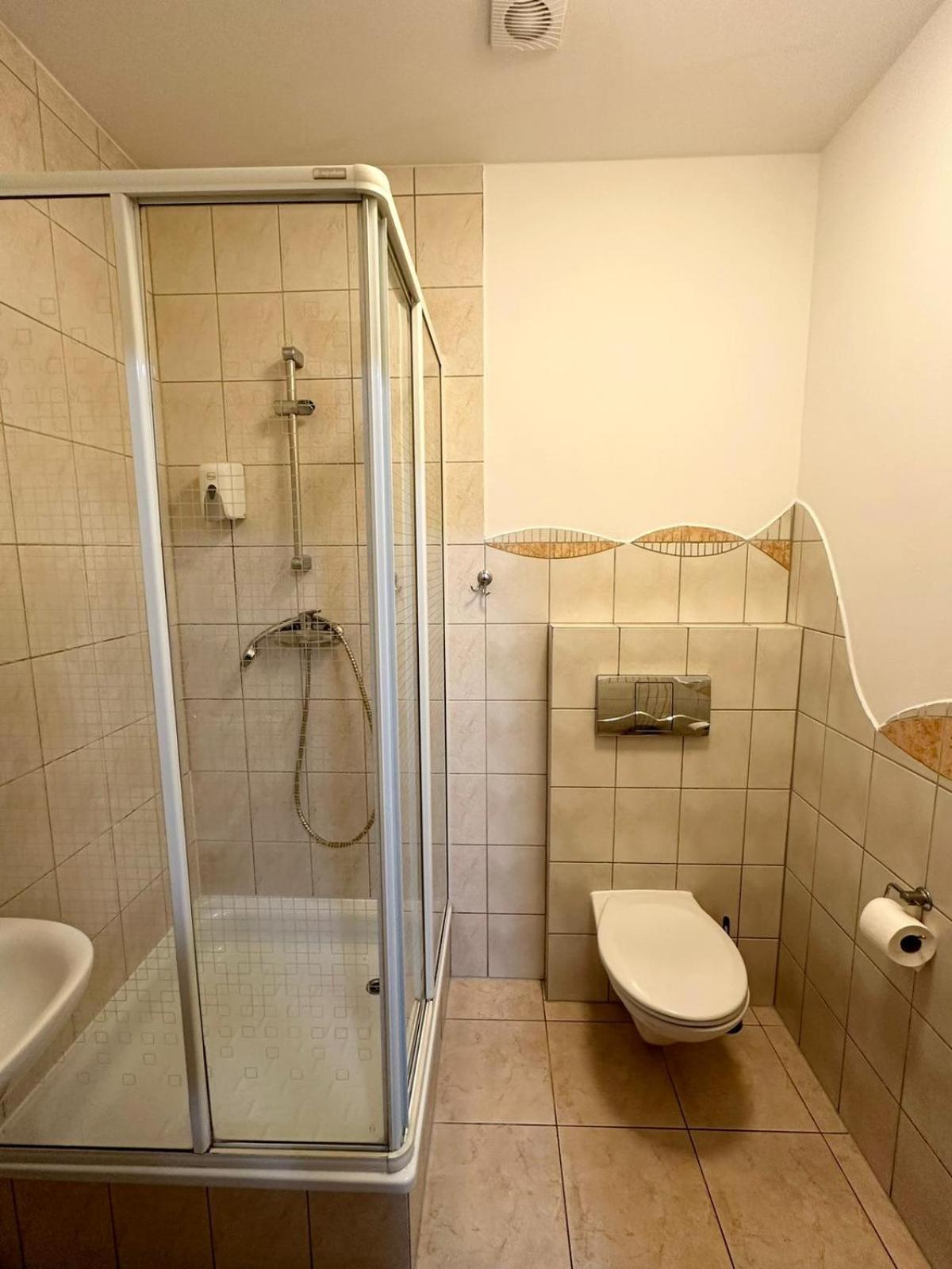 Motel Za Miedza Bralin Экстерьер фото