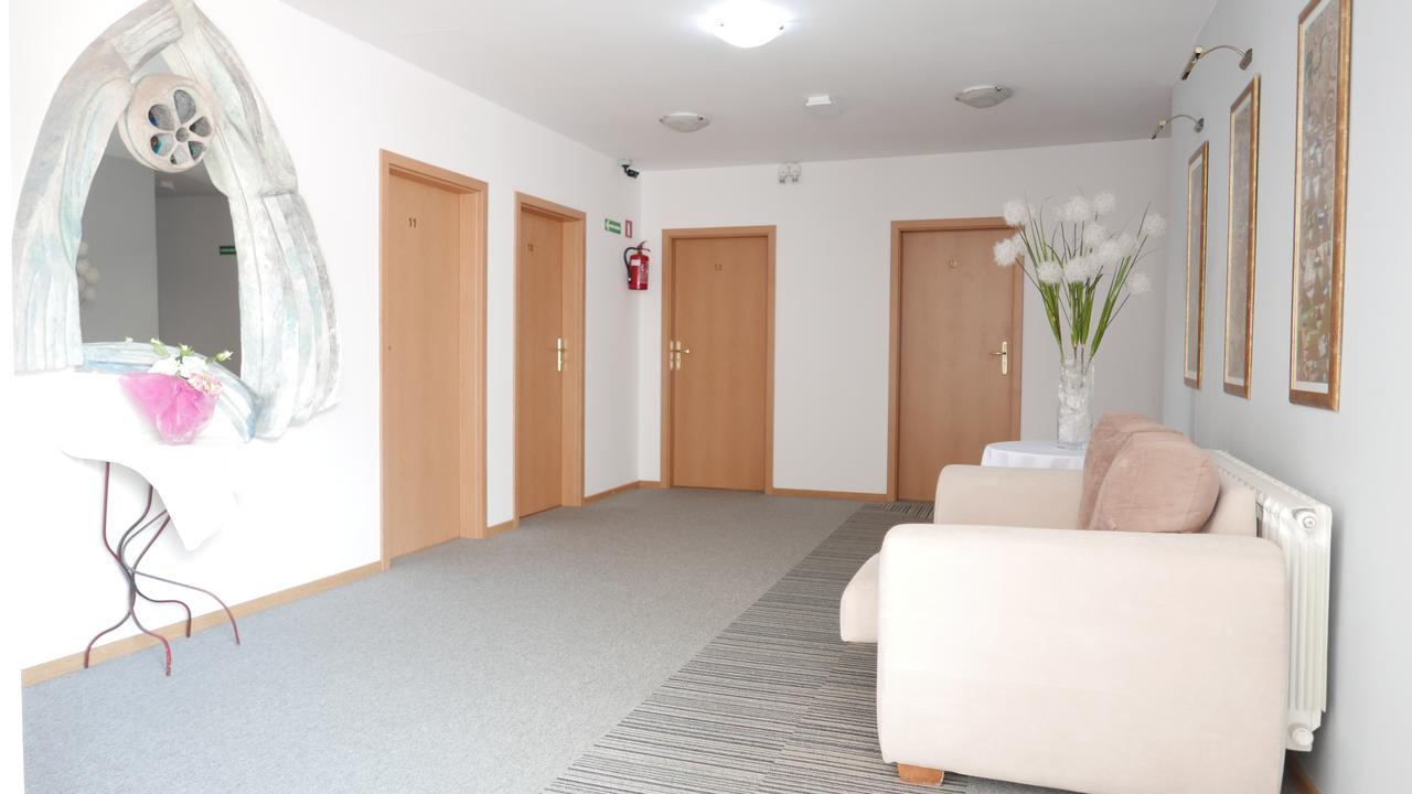 Motel Za Miedza Bralin Экстерьер фото